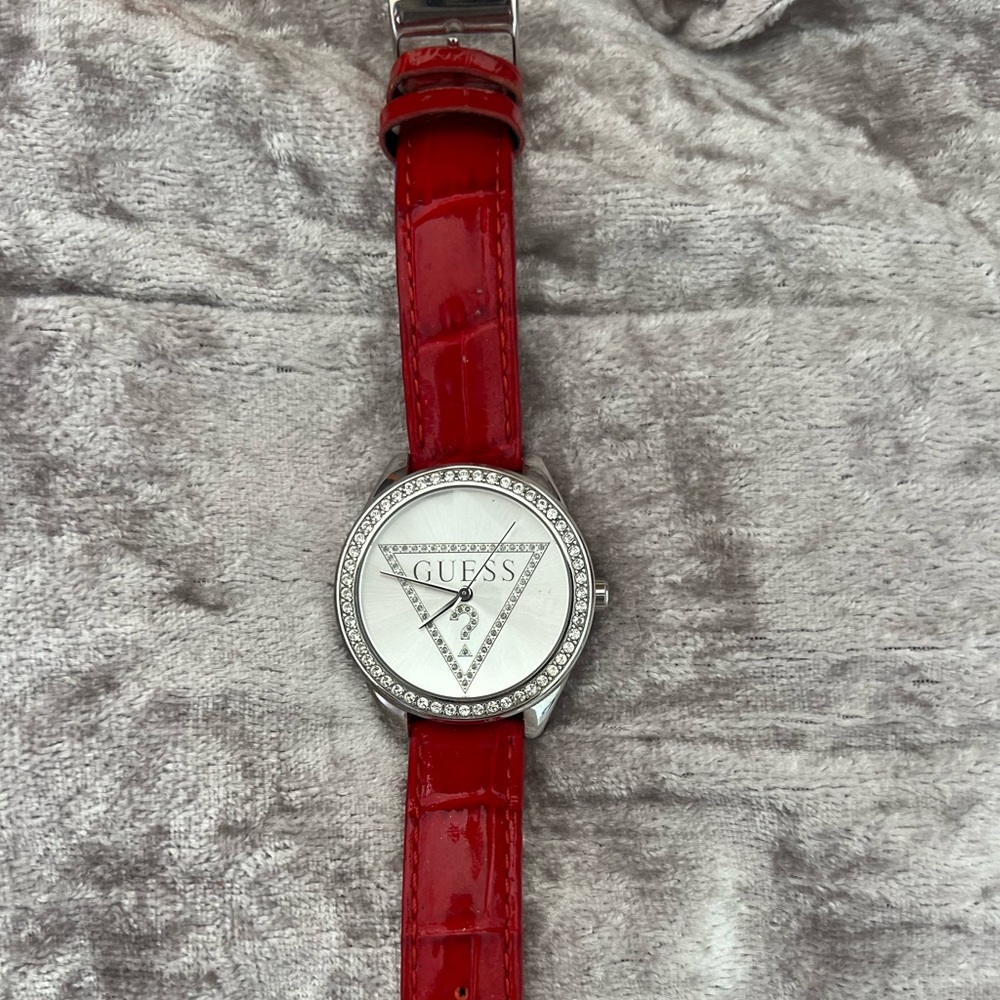 VINTAGE GUESS RED WATCH